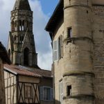 La tour ronde et la collégiale de Saint Léonard de Noblat